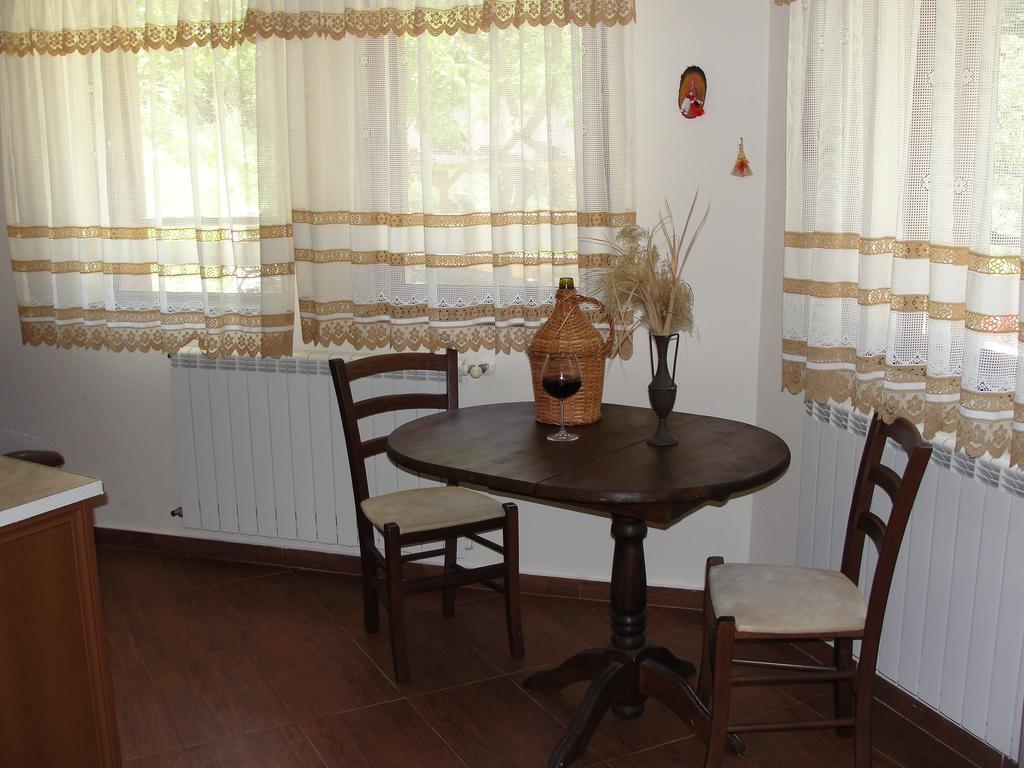 Lyaskovo  Villa Persenk חדר תמונה
